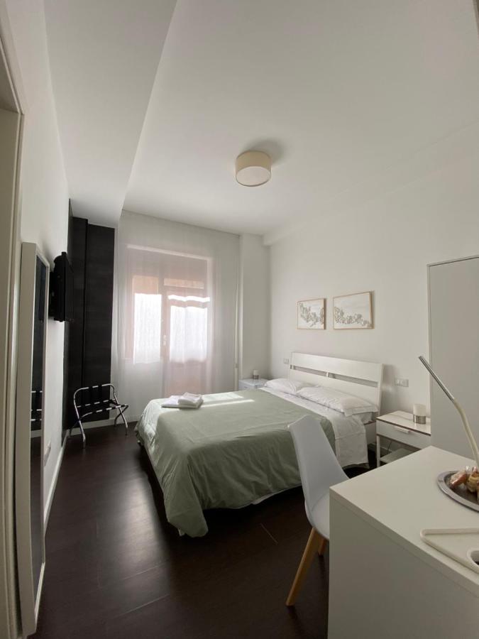 Domus Corso Umberto 18 B&B Pescara Esterno foto