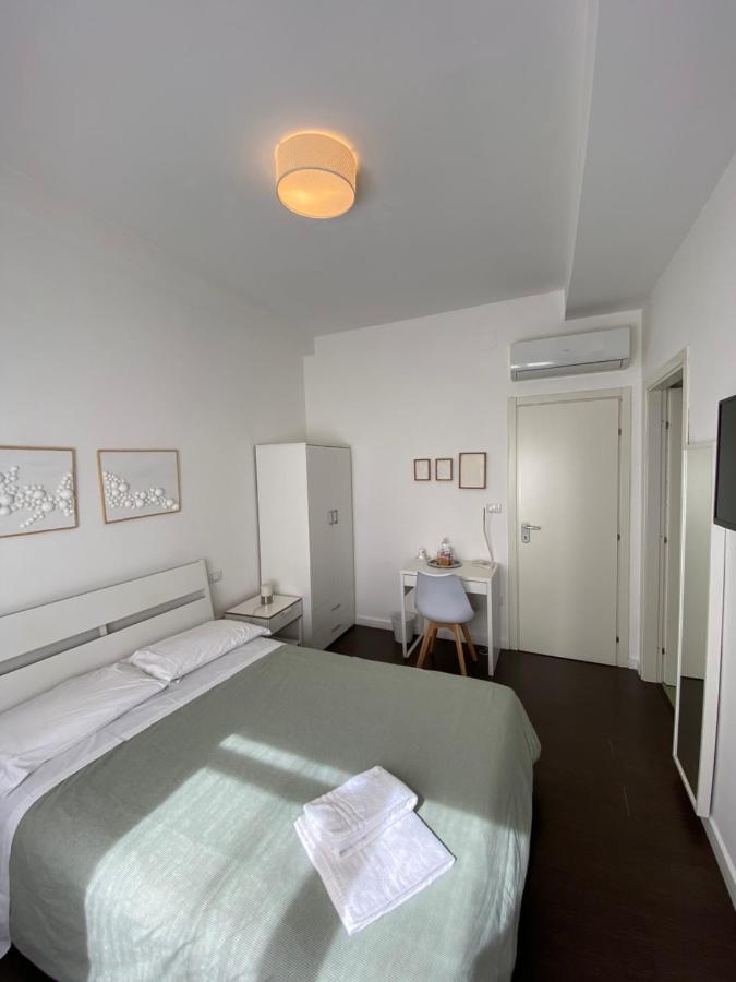 Domus Corso Umberto 18 B&B Pescara Esterno foto