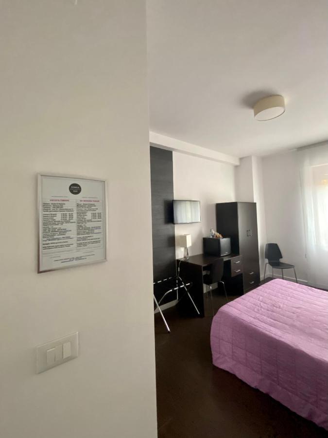 Domus Corso Umberto 18 B&B Pescara Esterno foto