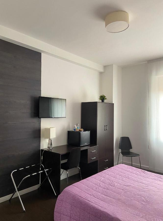 Domus Corso Umberto 18 B&B Pescara Esterno foto