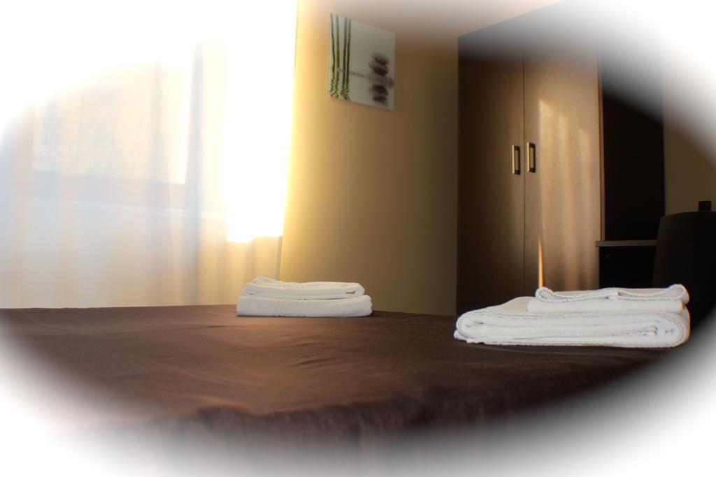 Domus Corso Umberto 18 B&B Pescara Camera foto